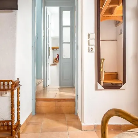 Ariadne's Small Labyrinth House דירה Naxos City